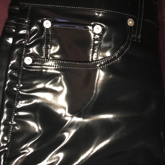 RAG & BONE Vinyl Super High Rise Ankle Skinny - Picture 6 of 8